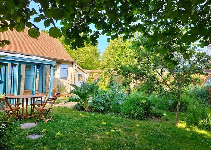 Charmante Maisonnette En Pierre